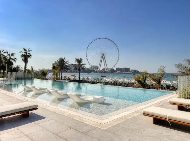 Апартаменты La Vie 1BR on JBR with Private Beach Dubai — отель с удобствами в Дубае