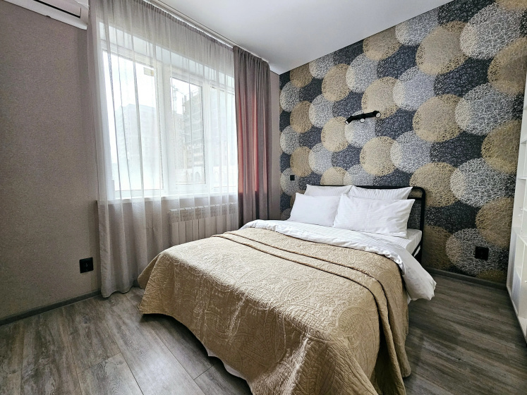 Цены на Kvartira Khadi_Home v elitnom ZK Progress radom s Komsomol'skoj Nabereznoj в Астрахани