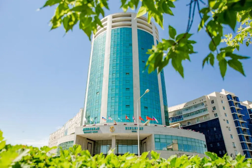 Otel' i biznes-centr Diplomat — отель в Астане, Казахстан