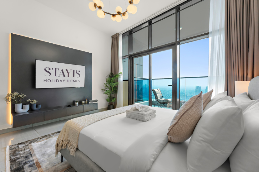 Апартаменты Stayis- Brand New Stylish Suite Studio apartment Dubai — отель с удобным расположением в Дубае