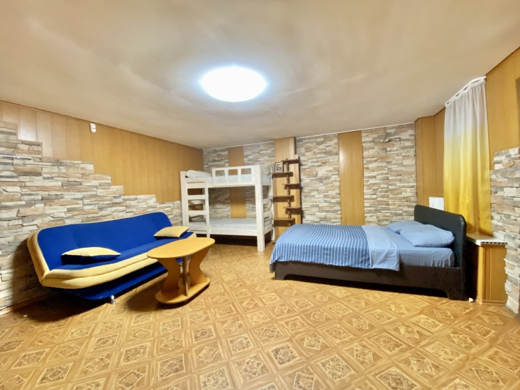 Апартаменты Студия 24 в Таунхаусе Собственная Ванная — отель с удобным расположением в Владивостоке