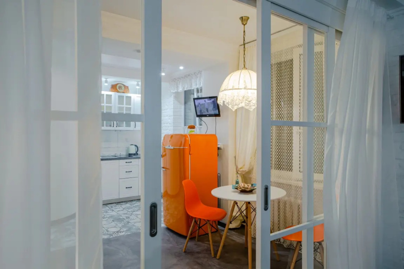 Квартира ElenaSweetHome Ретро на Чистых прудах — забронировать отель в Москве