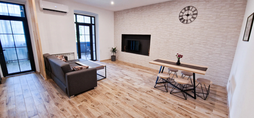 Квартира Lovely 2-bedroom near North Avenue — отзывы гостей и цены