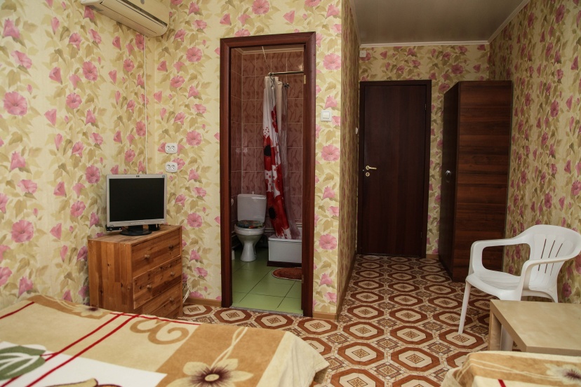 Цены на Amur Guest House в Голубицкая