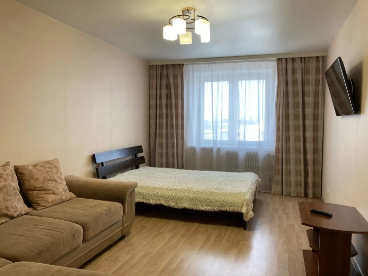 Цены на Apartamenty na Oktabr'skom prospekte 157 в Кирове