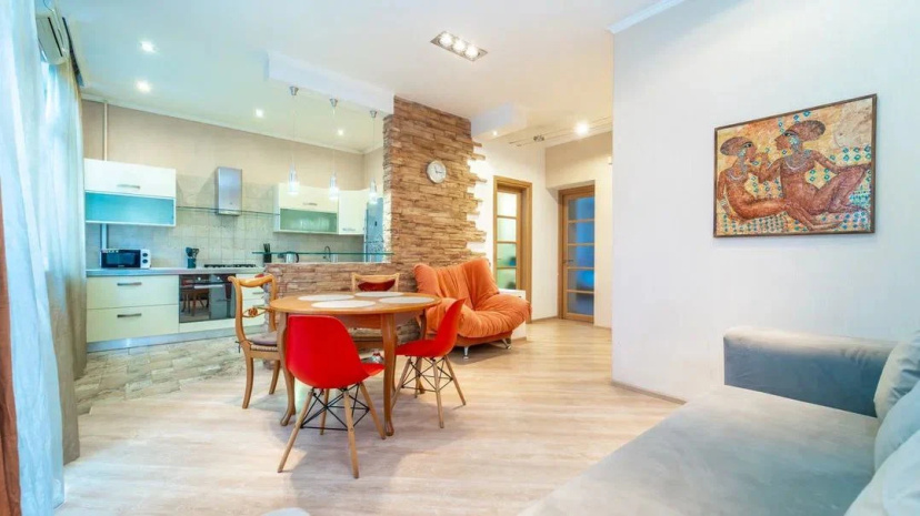 Квартира Apartments in the centre of Minsk off Lenina 8 st — забронировать отель в Минске
