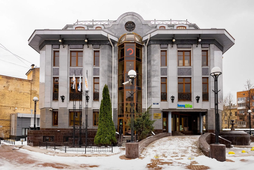 Цены на Апартаменты в красивом доме у метро В.О. в Санкт-Петербурге