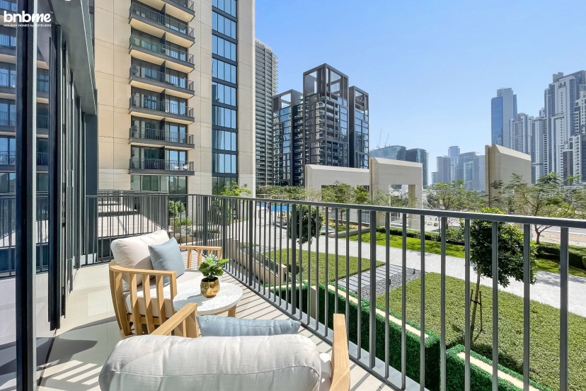 Апартаменты Duplex w/ large outdoors patio on Pool level@BurjK-209 — забронировать отель в Дубае