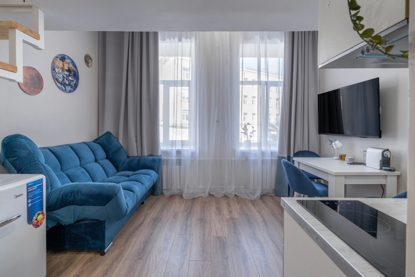Цены на Квартира Современная студия в исторической части Петербурга в Санкт-Петербурге