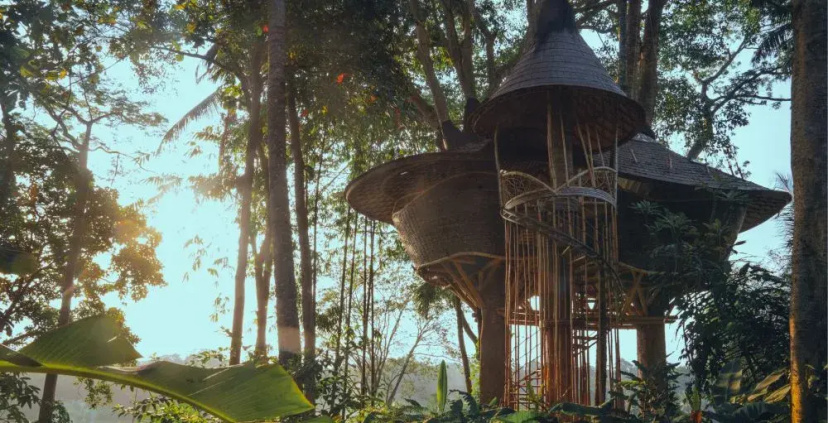 Kurortnyj otel' Bambu Indah — отель с удобствами в Убуде