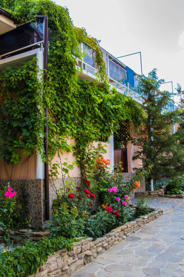 Shtorm Guest House — отель с удобствами в Судак