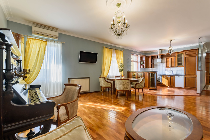 Цены на Апартаменты hth24 Mayakovskogo 14 в Санкт-Петербурге
