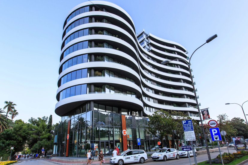 ROYAL GARDENS Apartments — отзывы гостей и цены