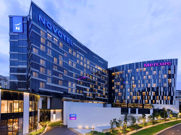 Novotel Singapore on Stevens — отель с удобным расположением в Сингапур