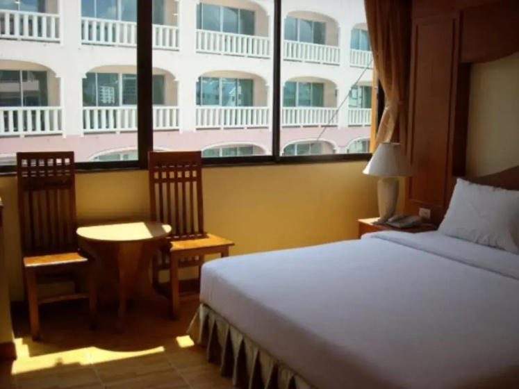 U Tai Tip Guest House — забронировать отель в Патонг