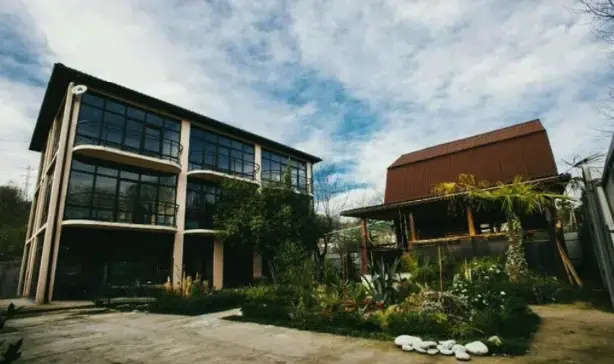 Guest House Akvarium Loo — отель в Сочи, Россия