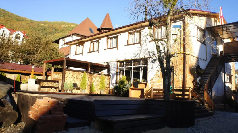 Guest House A — комфортный отель в Эсто-Садок