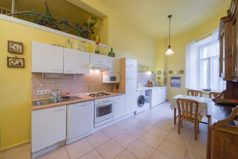 Цены на Kvartira Apartments в Санкт-Петербурге