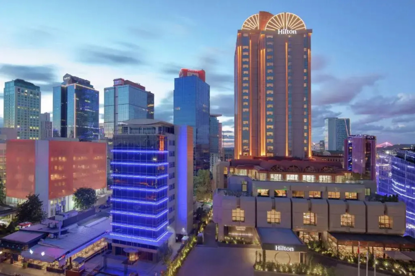 Hilton Istanbul Maslak — забронировать отель в Стамбуле