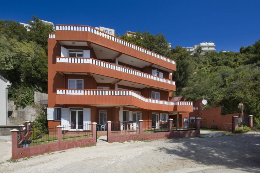 Guest House Bonaca — отель с удобным расположением в Будва