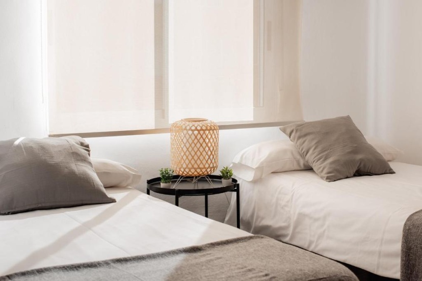 Apartamentos FV Flats Valencia - Mestalla II — отель с удобным расположением в Валенсии