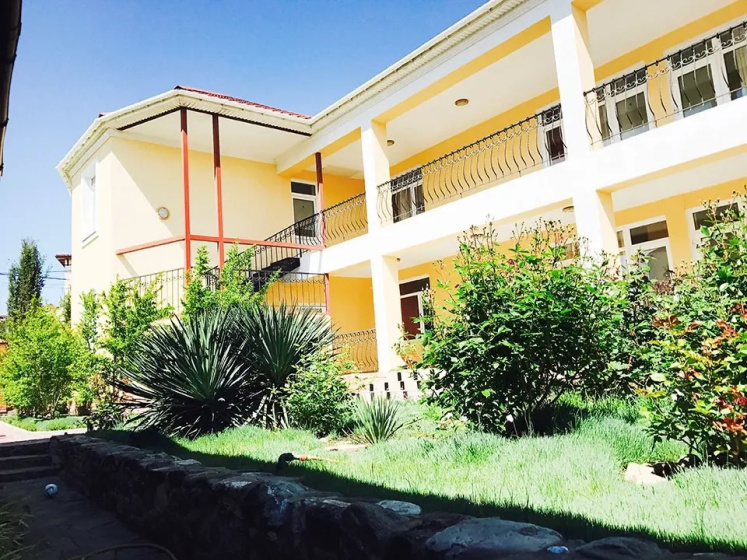 Guest House Aquarel — отель в Судак, Россия