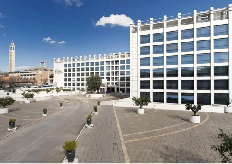 Precise House Mantegna Roma — отель в удобной локации в Риме