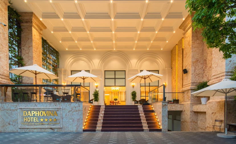 Daphovina Hotel — комфортный отель в Нячанге