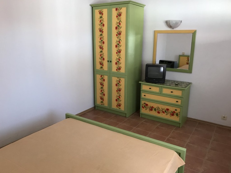 U Treh Roz Guest House — отель в Геленджике, Россия