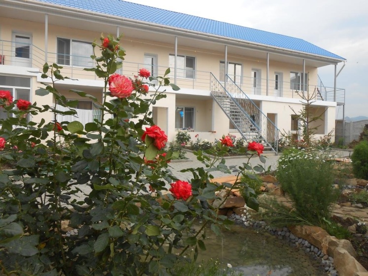 Guest House Viktoria — отель в Судак, Россия