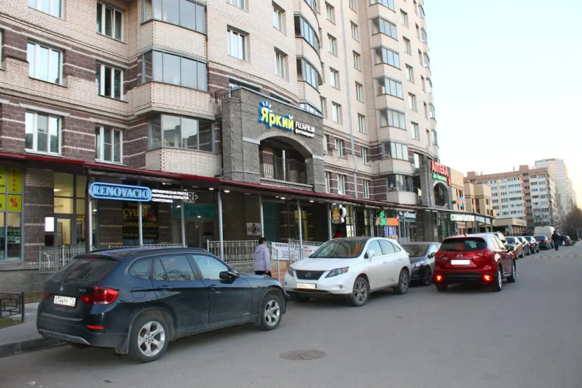 FlatHome24 Na Lunacharskogo 11 Apartments — отель с удобствами в Санкт-Петербурге