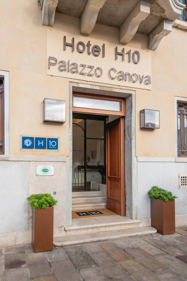 H10 Palazzo Canova — отель в Венеции для семейного отдыха
