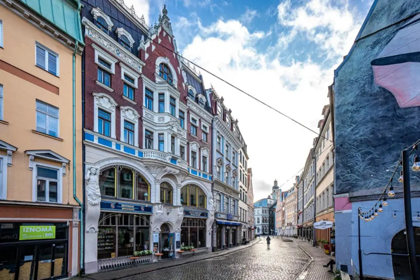 Blue Bird Hostel — забронировать отель в риге