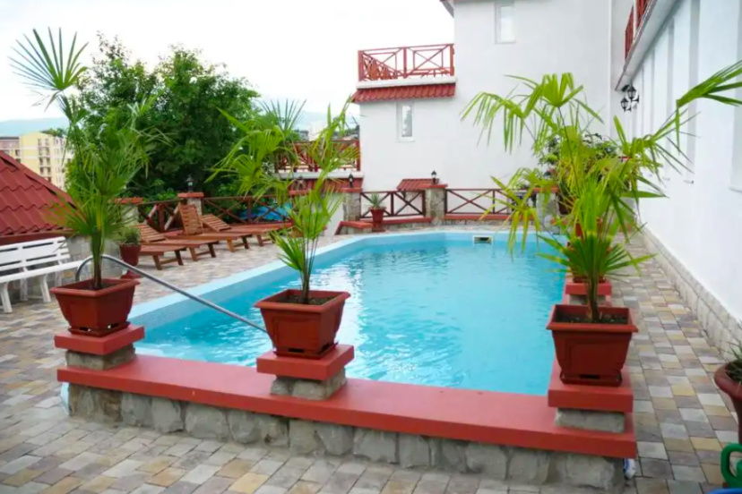 Pansion Kruiz-2 Guest House — отель с удобствами в Алушта