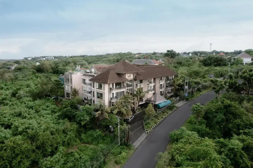 Otel' Amaroossa Suite Bali 4 — отель в Нуса, Индонезия
