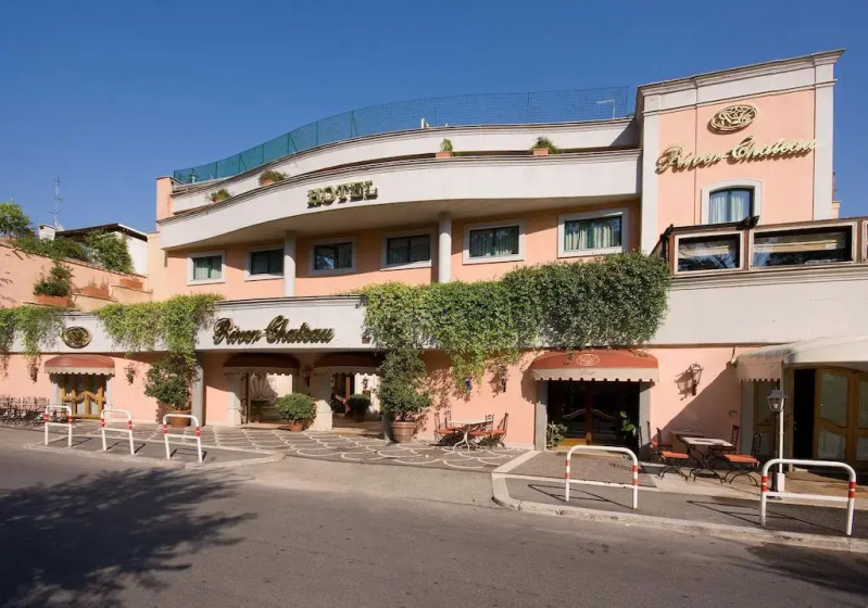 River Chateau Hotel 4 — отель в Риме, Италия