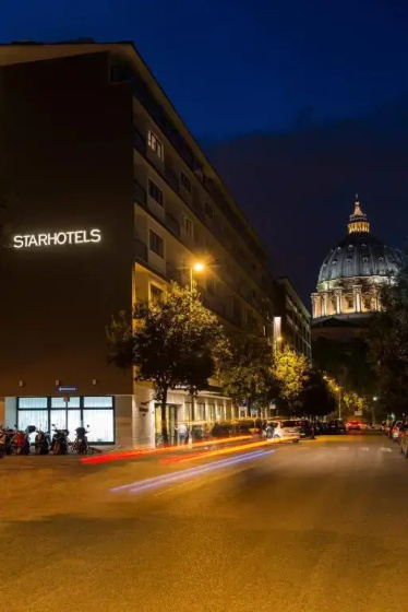 Starhotels Michelangelo — комфортный отель в Риме