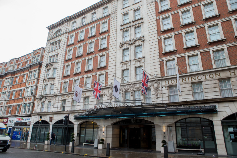 DoubleTree by Hilton London West End — отель с удобствами в Лондоне