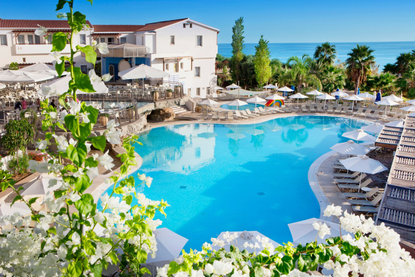 Louis Althea Beach Hotel — отель в удобной локации в Протарас