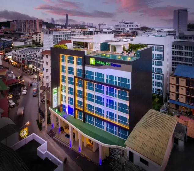 Holiday Inn Express Pattaya Central by IHG — всё о проживании в Паттайе