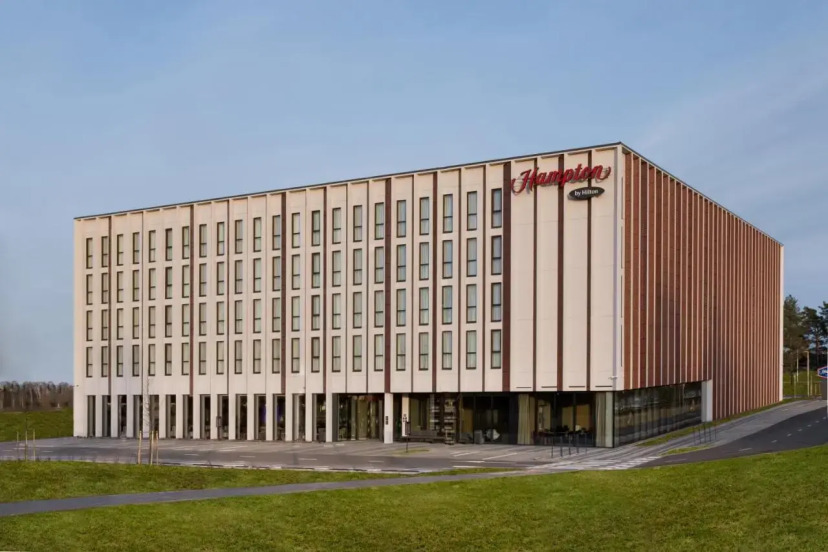 Hampton By Hilton Riga Airport — забронировать отель в риге
