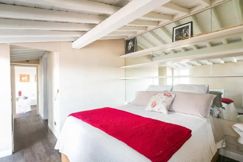 Pantheon Large Terrace Penthouse — забронировать отель в Риме