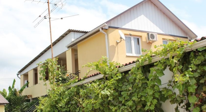 Цены на Staroshkolnaya 5 Guest House в Сириусе