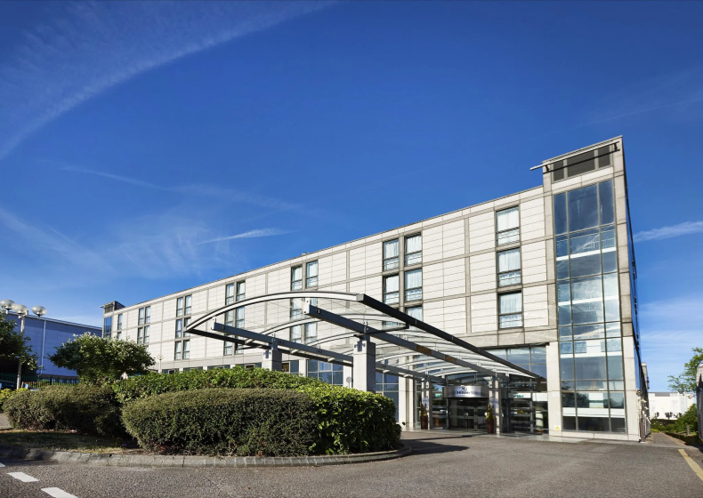 Hilton London Croydon — отель с удобствами в Лондоне
