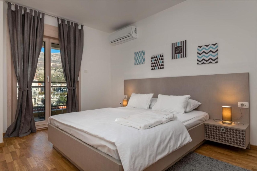 Apartments Krug — забронировать отель в Будва