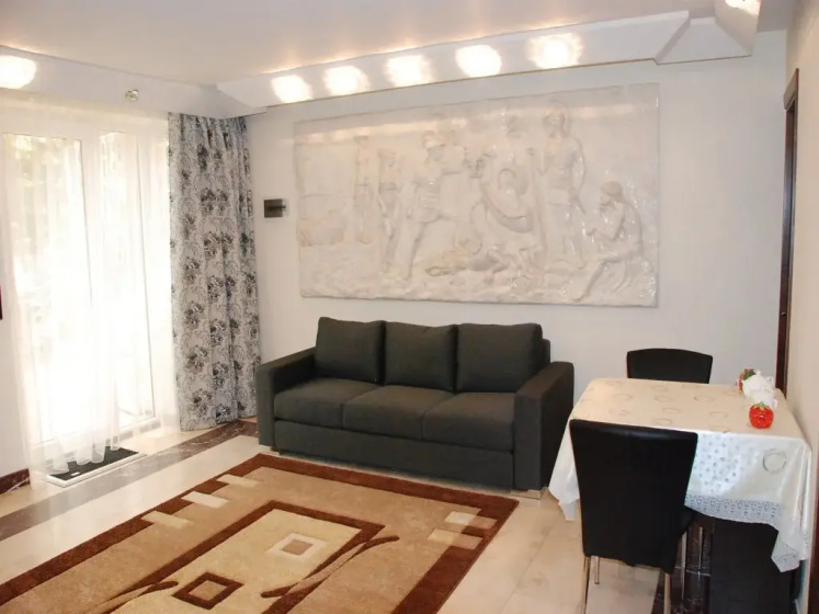 Dreamlike World Apartment on Rustaveli — комфортный отель в Тбилиси