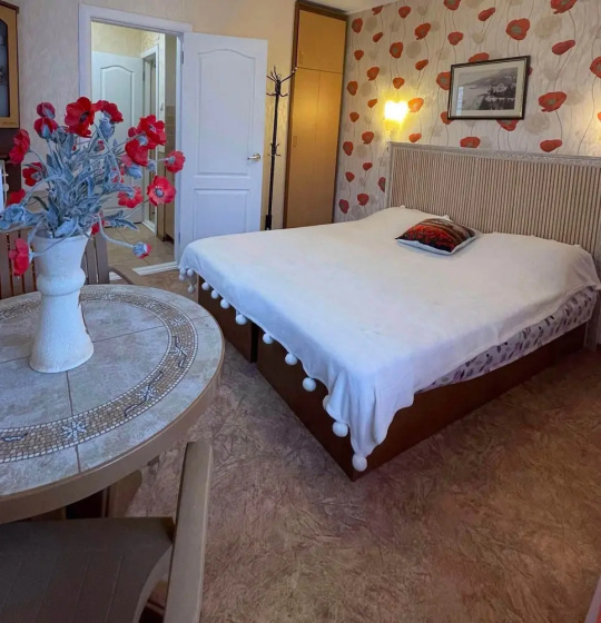 Guest House Kiparis — отель с удобным расположением в Алушта