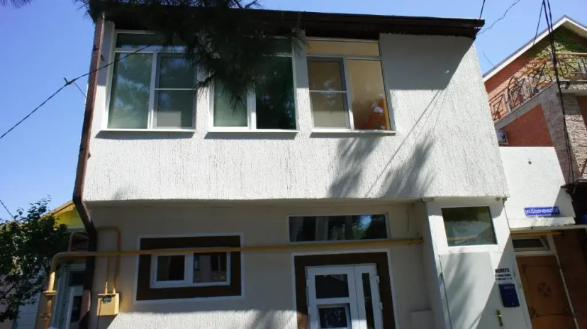 Guest House 5 Rooms — отель с удобствами в Геленджике