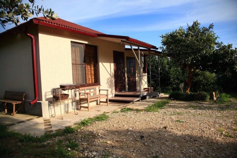 Mandarinovyij Dvorik Guest House — отзывы гостей и цены