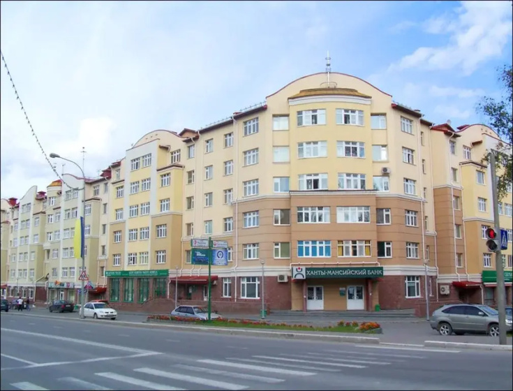 Двухкомнатная квартира в новом доме в центре — отель с удобным расположением в Ханты-Мансийске